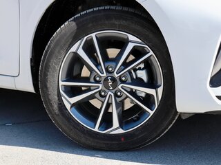 2026 Kia K3 II (China Market) Рестайлинг, белый, 2080000 рублей, вид 5