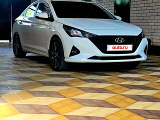 2020 Hyundai Solaris II Рестайлинг, белый, 1570000 рублей, вид 1