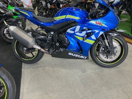 2018 Suzuki GSX-R 1000, синий, 1447000 рублей, вид 2
