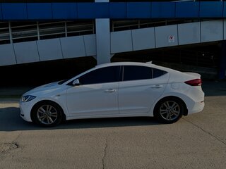 2018 Hyundai Elantra VI (AD) Рестайлинг, белый, 1480000 рублей, вид 3