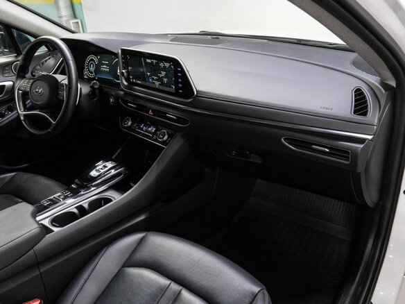 2021 Hyundai Sonata VIII (DN8), белый, 2275000 рублей - вид 16