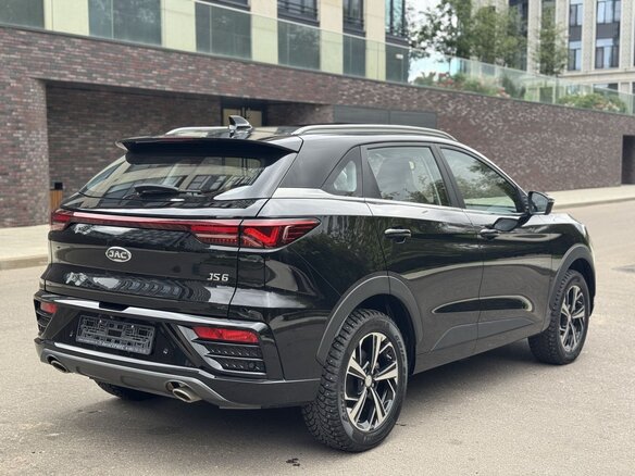 2023 JAC JS6, чёрный, 1900000 рублей - вид 5
