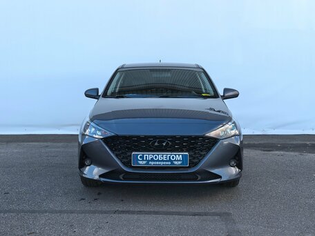 2021 Hyundai Solaris II Рестайлинг, серый, 1530000 рублей, вид 2