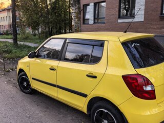 2010 Skoda Fabia II, жёлтый, 300000 рублей, вид 4