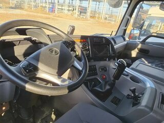 2025 ХАНТ 8051B, красный, 13900000 рублей, вид 5