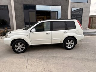 2005 Nissan X-Trail I Рестайлинг, белый, 620000 рублей, вид 5