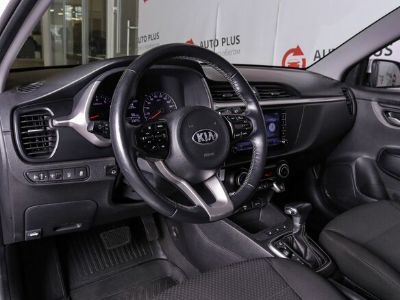 2021 Kia Rio X IV Рестайлинг, белый, 1365000 рублей - вид 6