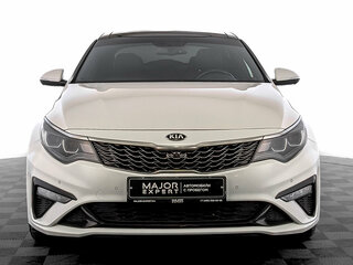 2019 Kia Optima IV Рестайлинг, белый, 2080000 рублей, вид 2