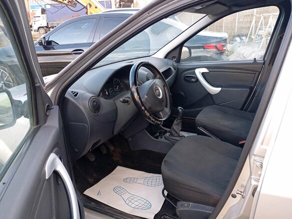 2015 LADA (ВАЗ) Largus, серебристый, 303457 рублей - вид 8