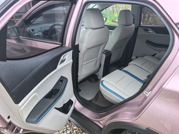 2023 BYD Yuan Pro (47 kWh) I Рестайлинг 2 (Pro), розовый, 2150000 рублей - вид 34