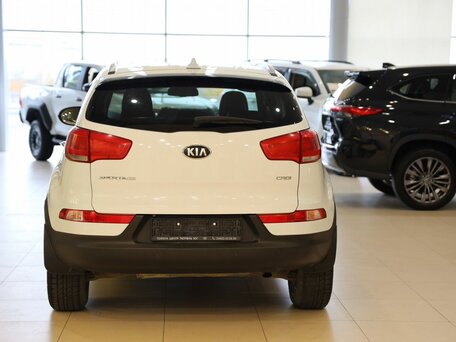 2014 Kia Sportage III Рестайлинг, белый, 1500000 рублей, вид 5