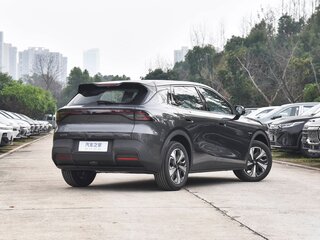 2026 Changan Qiyuan Q05 51.9 kWh II, серый, 2390000 рублей, вид 4