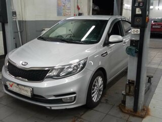 2016 Kia Rio III Рестайлинг, серый, 945000 рублей, вид 1