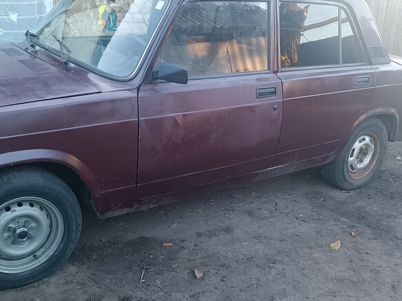 2006 Lada (ВАЗ) 2107, пурпурный, 90000 рублей - вид 5