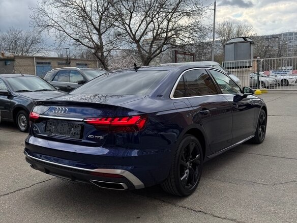 2021 Audi A4 40 TFSI V (B9) Рестайлинг, синий, 4200000 рублей - вид 5
