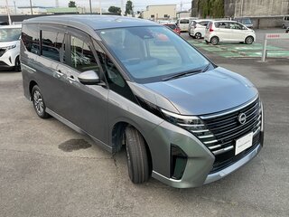 2023 Nissan Serena VI (C28), серебристый, 2310203 рублей, вид 3