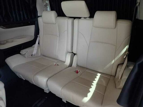 2019 Toyota Alphard III Рестайлинг, белый, 4450000 рублей - вид 18