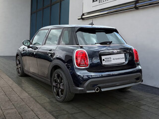 2022 Mini Hatch Cooper III (F55/F56) Рестайлинг 2, чёрный, 2119000 рублей, вид 3