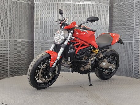 2015 Ducati Monster 821, красный, 529000 рублей, вид 4