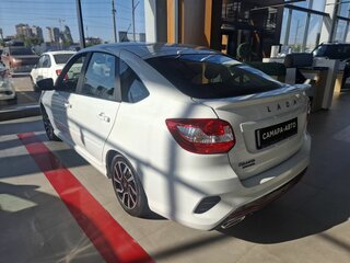 2026 Lada (ВАЗ) Granta Sportline I Рестайлинг, белый, 1409000 рублей, вид 4