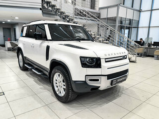 2020 Land Rover Defender 110 II, белый, 4950000 рублей, вид 3