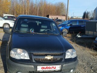 2012 Chevrolet Niva I Рестайлинг, чёрный, 350000 рублей, вид 1