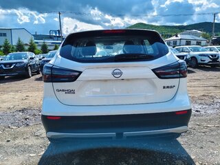 2025 Nissan Qashqai II Рестайлинг 2, белый, 2350000 рублей, вид 4