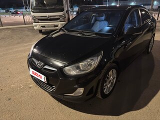 2011 Hyundai Solaris I, чёрный, 575000 рублей, вид 3
