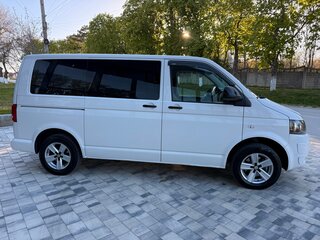 2013 Volkswagen Caravelle T5 Рестайлинг, белый, 1980000 рублей, вид 4