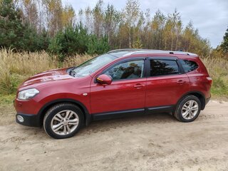 2011 Nissan Qashqai+2 I Рестайлинг, красный, 1300000 рублей, вид 4