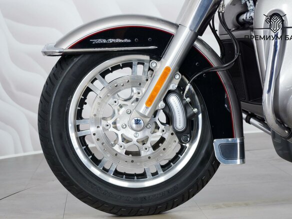 2016 Harley-Davidson Tri Glide, серебристый, 3499000 рублей - вид 11