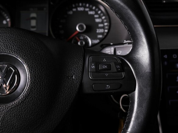 2011 Volkswagen Passat B7, чёрный, 999000 рублей - вид 14