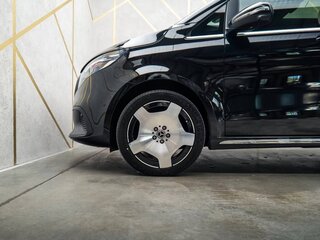 2026 Mercedes-Benz V-Класс Long 300 d длинный III (W447) Рестайлинг 2, чёрный, 13700000 рублей, вид 4