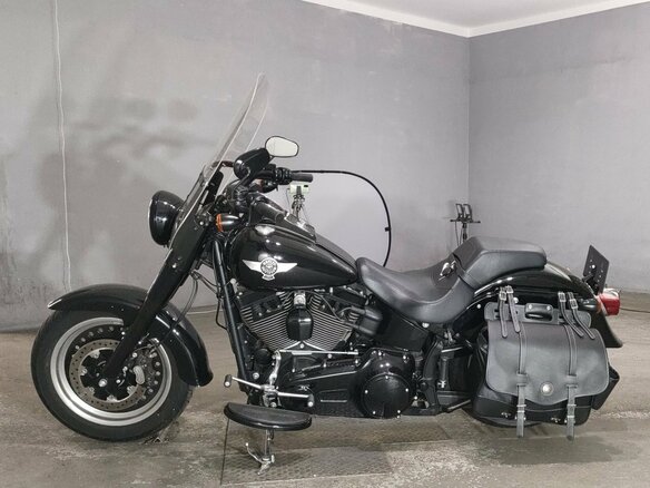 2016 Harley-Davidson Fat Boy, чёрный, 1450000 рублей - вид 2