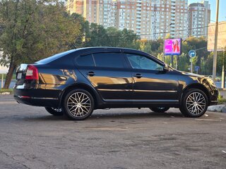 2011 Skoda Octavia II (A5) Рестайлинг, чёрный, 750000 рублей, вид 4