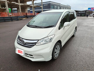 2012 Honda Freed I Рестайлинг, белый, 1150000 рублей, вид 1