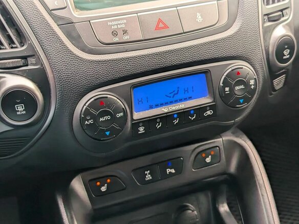 2015 Hyundai ix35 I Рестайлинг, белый, 1439000 рублей - вид 12
