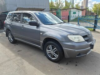 2005 Mitsubishi Outlander I, серый, 440000 рублей, вид 4