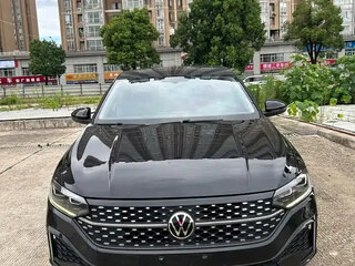 2023 Volkswagen Lavida III Рестайлинг, чёрный, 1440004 рублей, вид 2