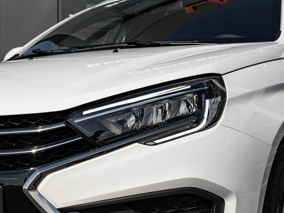 2026 Lada (ВАЗ) Vesta SW I Рестайлинг (NG), белый, 1915000 рублей