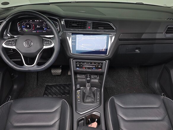 2022 Volkswagen Tiguan II Рестайлинг, белый, 3290000 рублей - вид 11