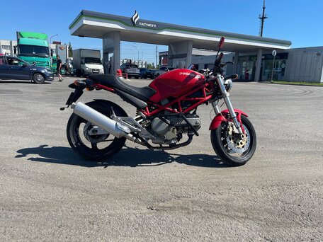 2004 Ducati Monster 400, красный, 230000 рублей, вид 2