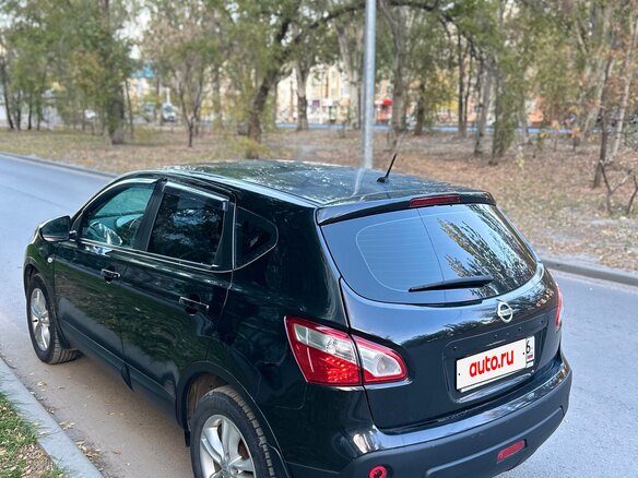2010 Nissan Qashqai I Рестайлинг, чёрный, 1100000 рублей - вид 4