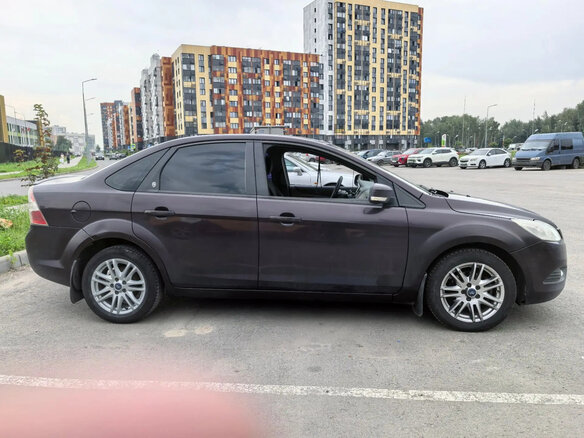 2008 Ford Focus II Рестайлинг, фиолетовый, 320000 рублей - вид 3