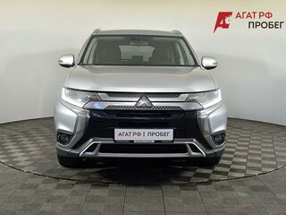 2018 Mitsubishi Outlander III Рестайлинг 2, серебристый, 1575000 рублей, вид 2
