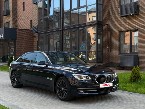 2012 BMW 7 серии Long 740Li xDrive V (F01/F02/F04) Рестайлинг, синий, 1900000 рублей