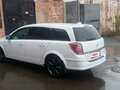 2011 Opel Astra H Рестайлинг, белый, 450000 рублей - вид 4