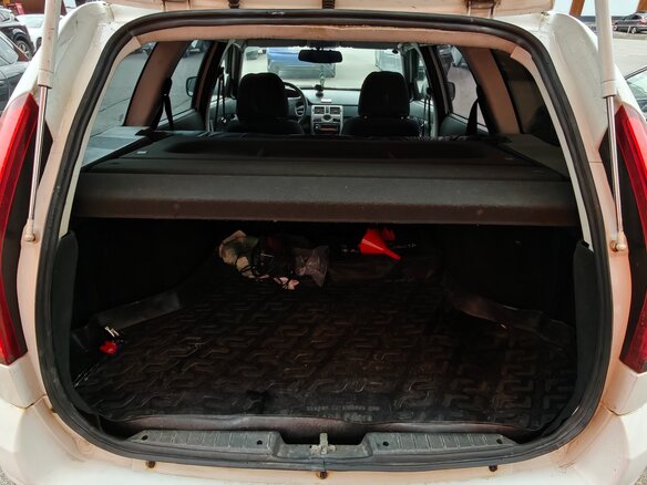 2010 Lada (ВАЗ) Priora I, белый, 310000 рублей - вид 7