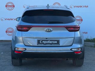 2018 Kia Sportage IV Рестайлинг, серебристый, 2349000 рублей, вид 4
