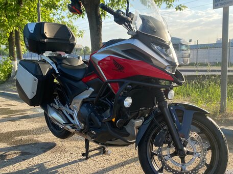 2021 Honda NC 750X, красный, 1060000 рублей, вид 2